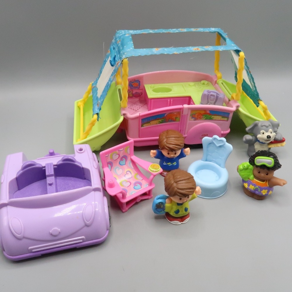 Fisher Price Little People Camping Adventure Pop Up Camper w/Sound Figures Dog